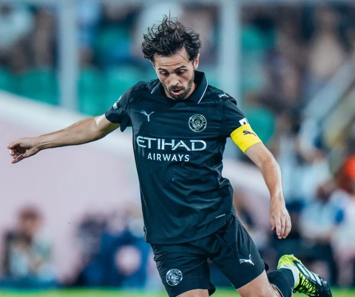 部管理层的, 虽然今年夏 部管理层的, 虽然今年夏